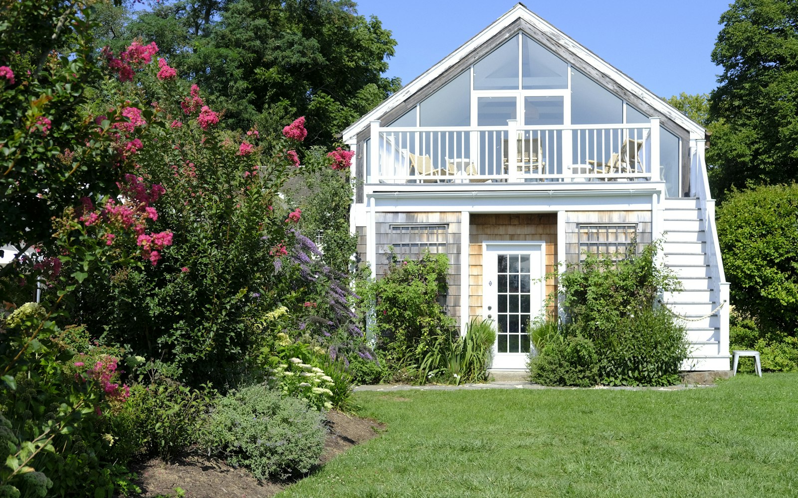 Small backyard cottage